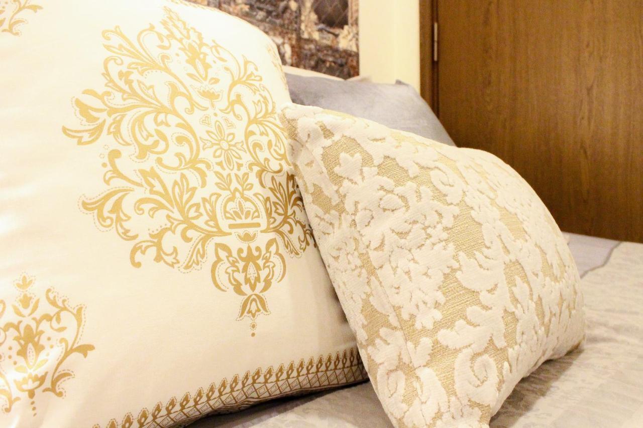 Вилла Gold House Namba Minami Осака Экстерьер фото
